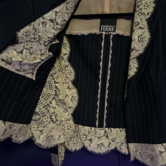 Gianfranco Ferre Vintage lace embellished blazer - Picture 4 of 5